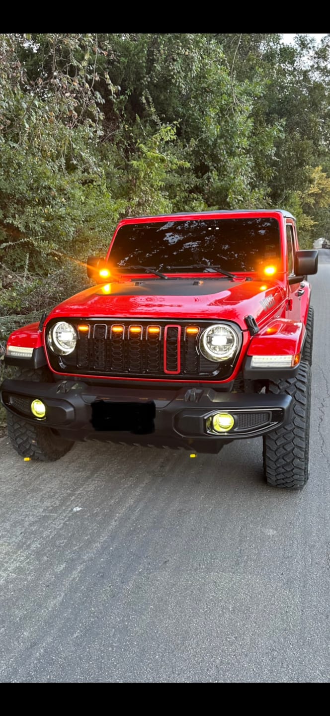 Customer photo review of Grille Inserts Color Matched for (18-23 Grille Wrangler JL JT Grille, Excluding Rubicon & Sahara)