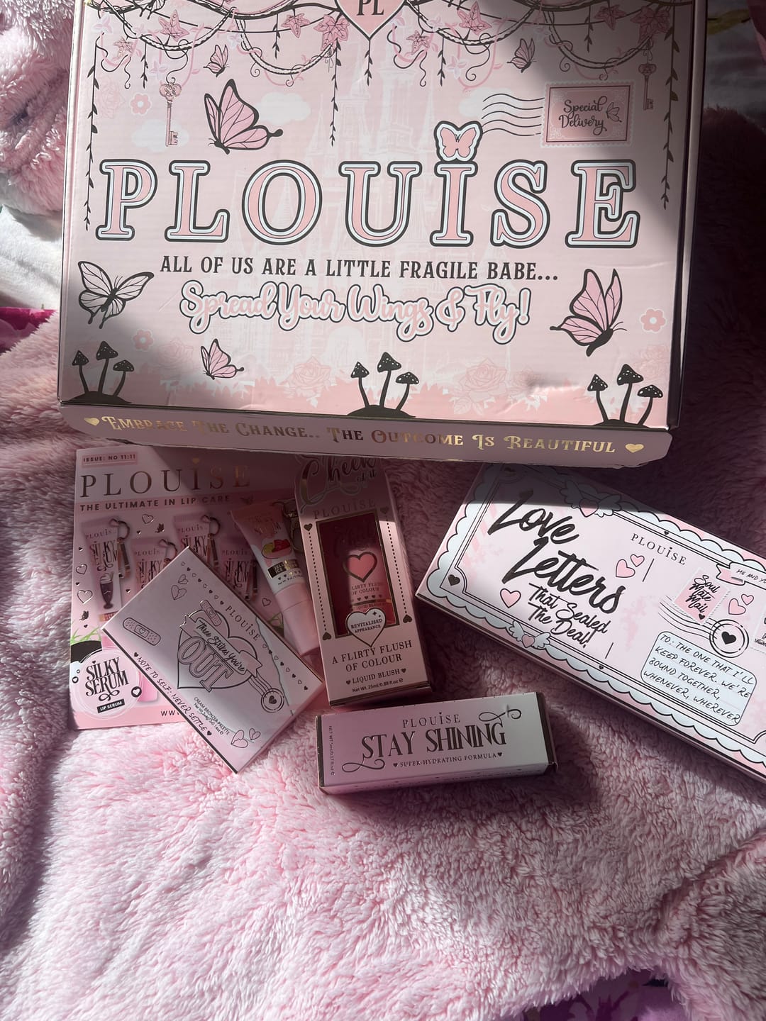 Customer photo review of P. Louise Love Letters Blush & Bronzer Bundle