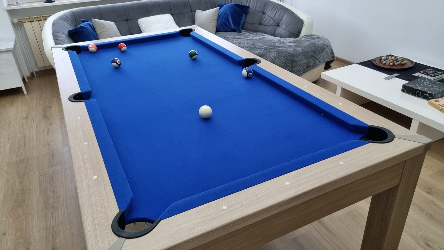 Customer photo review of Table à manger convertible en billard hêtre - 7FT