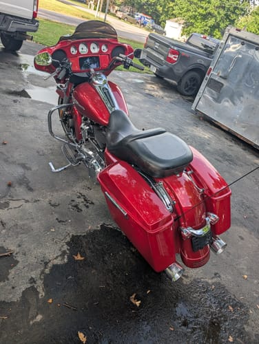 Customer photo review of HR3 Wicked Red Hard Saddlebags Harley Hard Bags ( Regular) For 14-23 Harley Touring