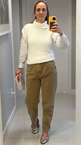 Fernanda D. review of Calça Jeans Slouchy Cacau Marrom Claro image 1 out of 1