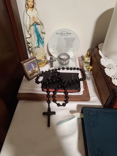 Customer photo review of Christianartworkshop Olive Wood Beads Crucifix Prayer Rosary