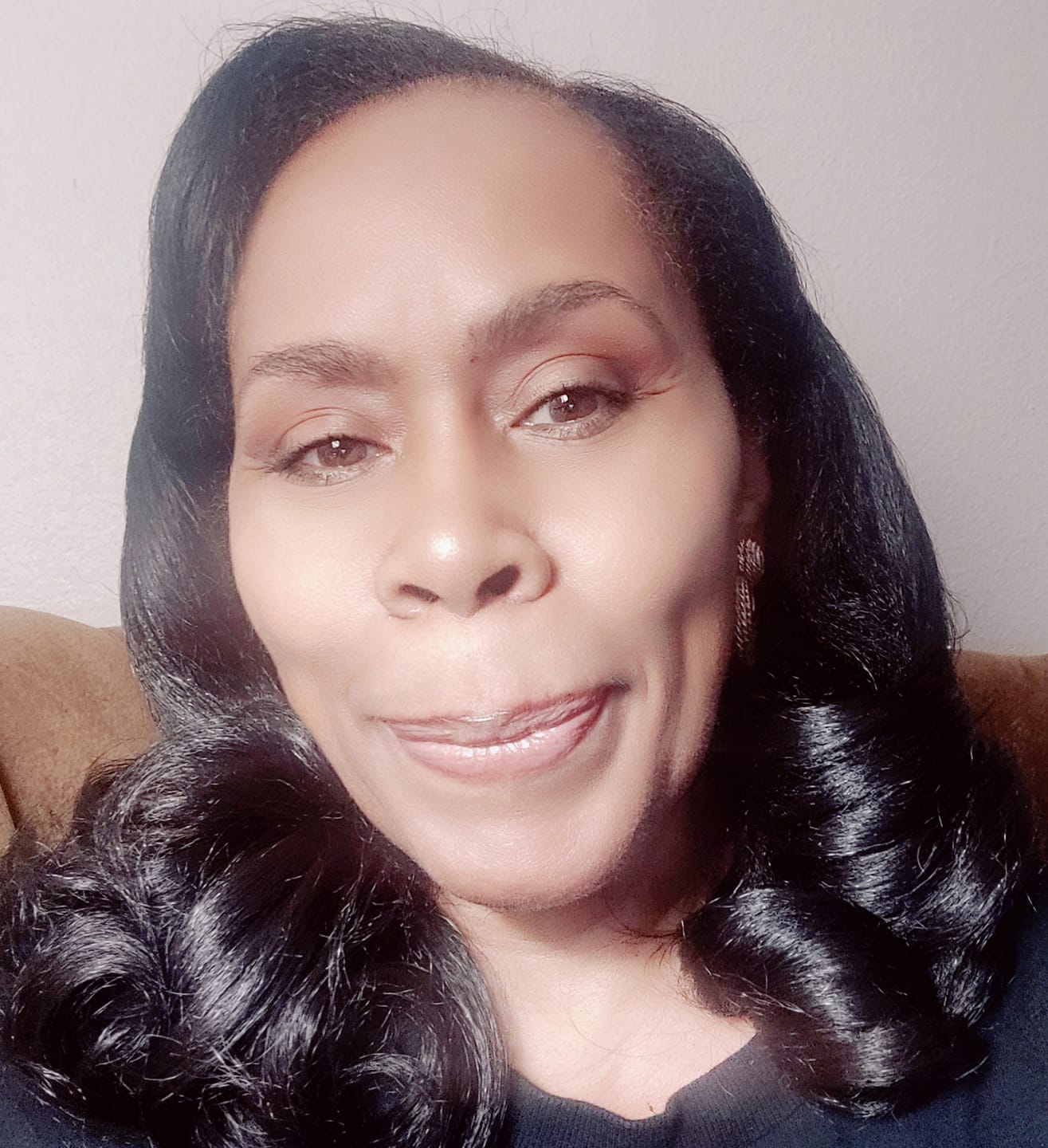 Customer photo review of Outre Quick Weave Half Wig - MAHIKA