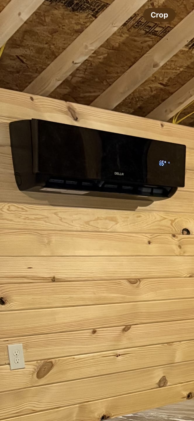 Customer photo review of DELLA Umbra Series 18000 BTU 19 SEER2 Mini-Split Heat Pump AC - Up to 1000 Sq.Ft.