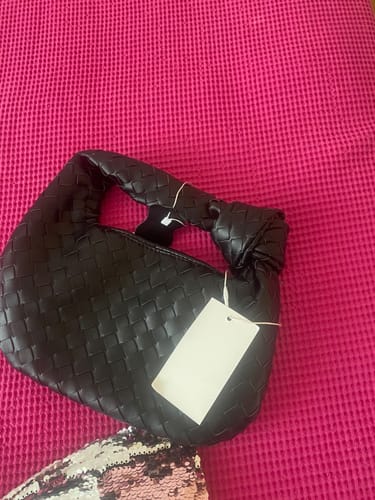 Customer photo review of Laura small Τσαντάκι