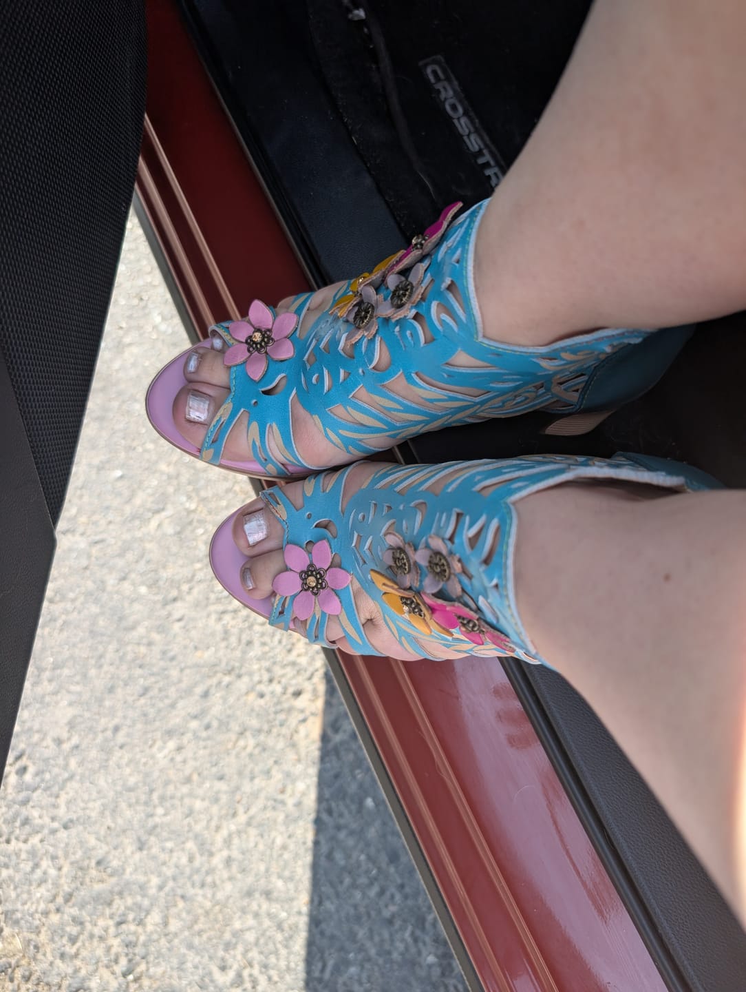 Customer photo review of Blooming Vine Romantic Cutout Sandals
