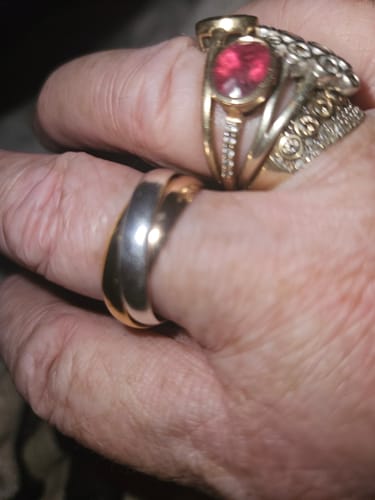 Customer photo review of Molto Embrace Ring