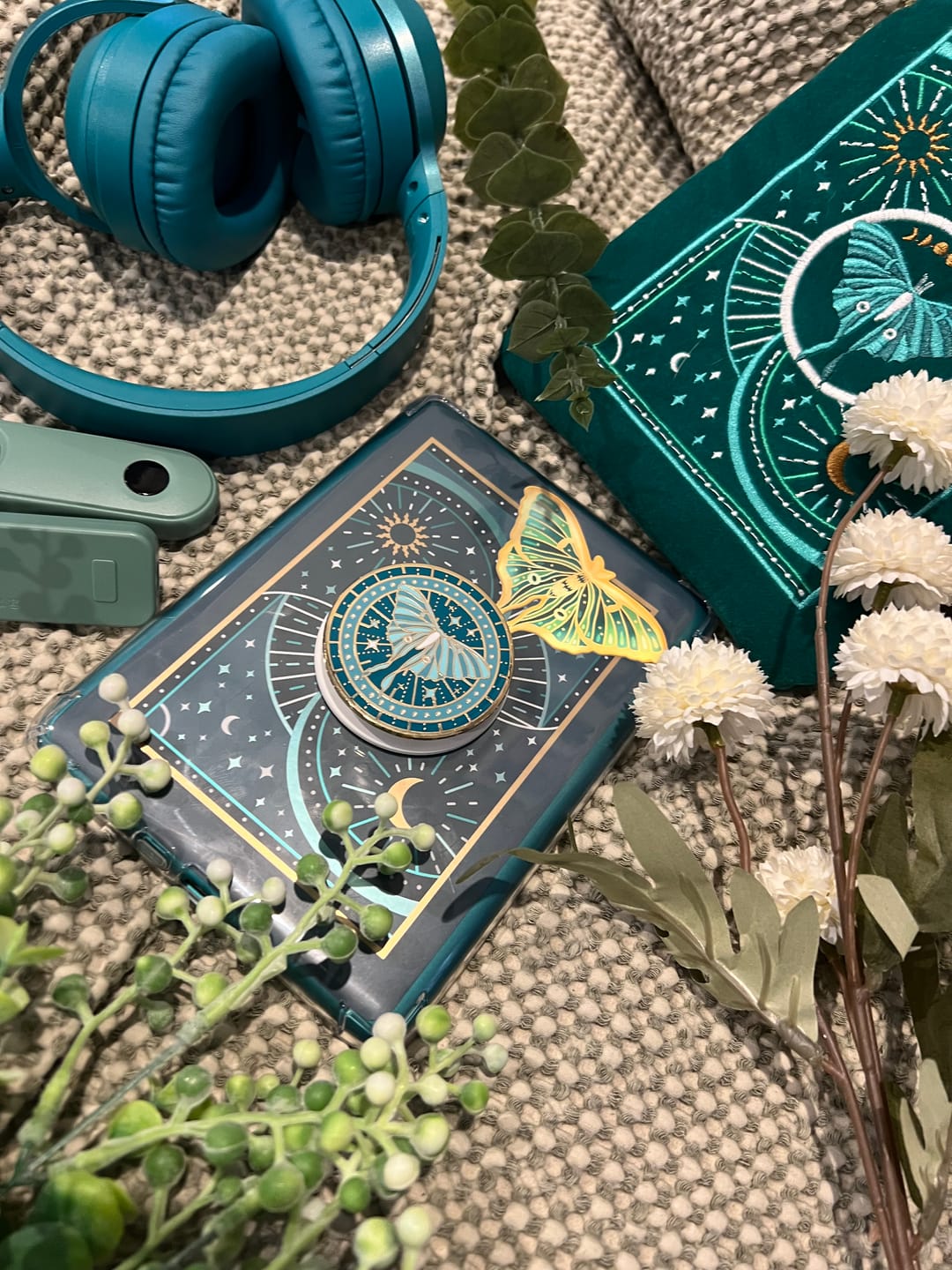 Customer photo review of Luna Moth - Kindle Sticker Insert