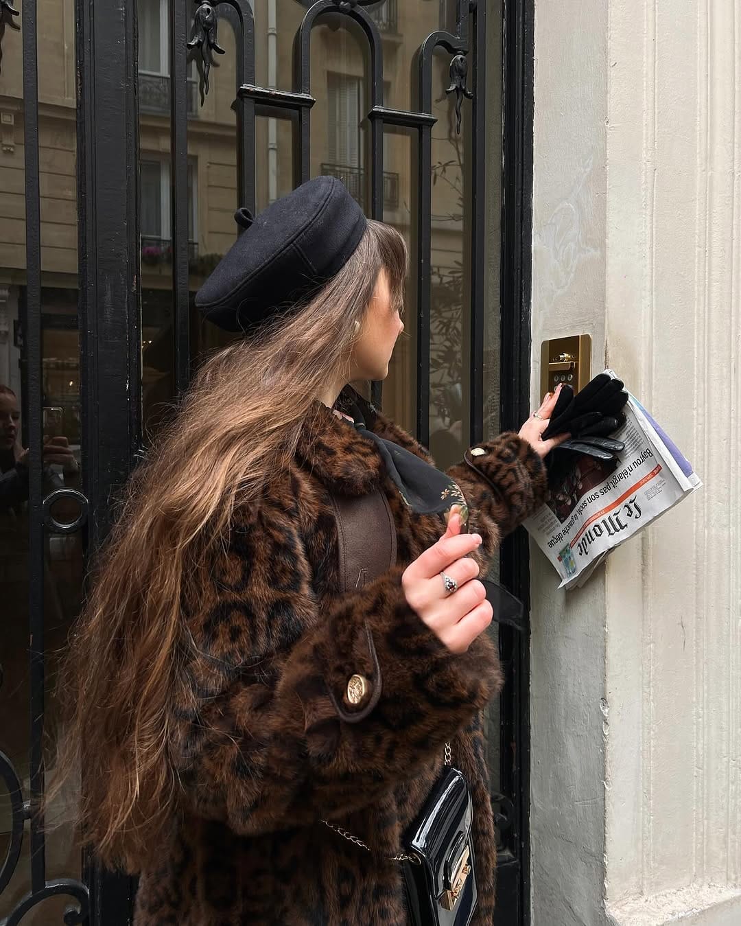 Customer photo review of Берет класичний з кашеміром чорний