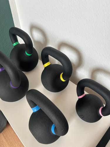 Customer photo review of Strength Shop Cast Iron Kettlebells - Single Mould, Powder Coated, 4-64KG