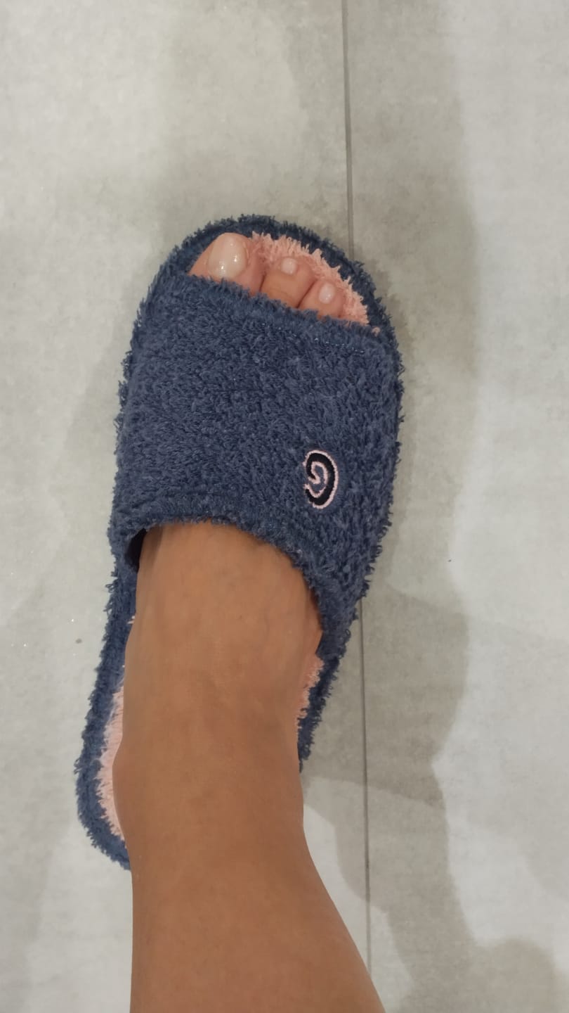 Customer photo review of Zapatilla de rizo punta abierta Gomus