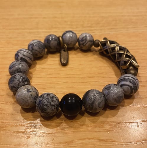 学 review of 真鍮ｘ黒曜石ｘグレージャスパー天然石ブレスレット image 1 out of 2