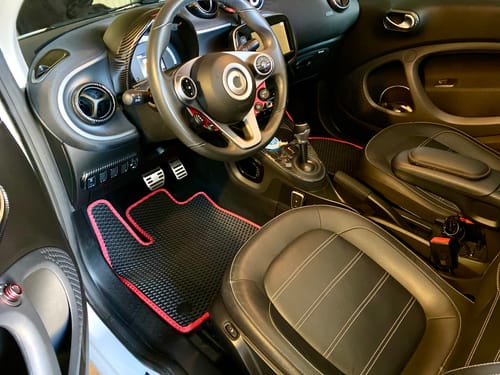 Customer photo review of Fußmatten für Mikrowagen - Kofferraumwanne