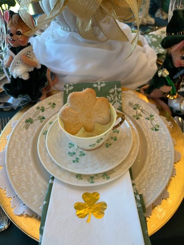 Customer photo review of Belleek Classic Shamrock Dinner Plate