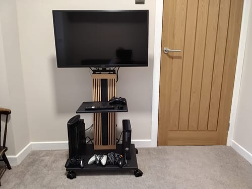 Customer photo review of Zen FT65 TV Stand