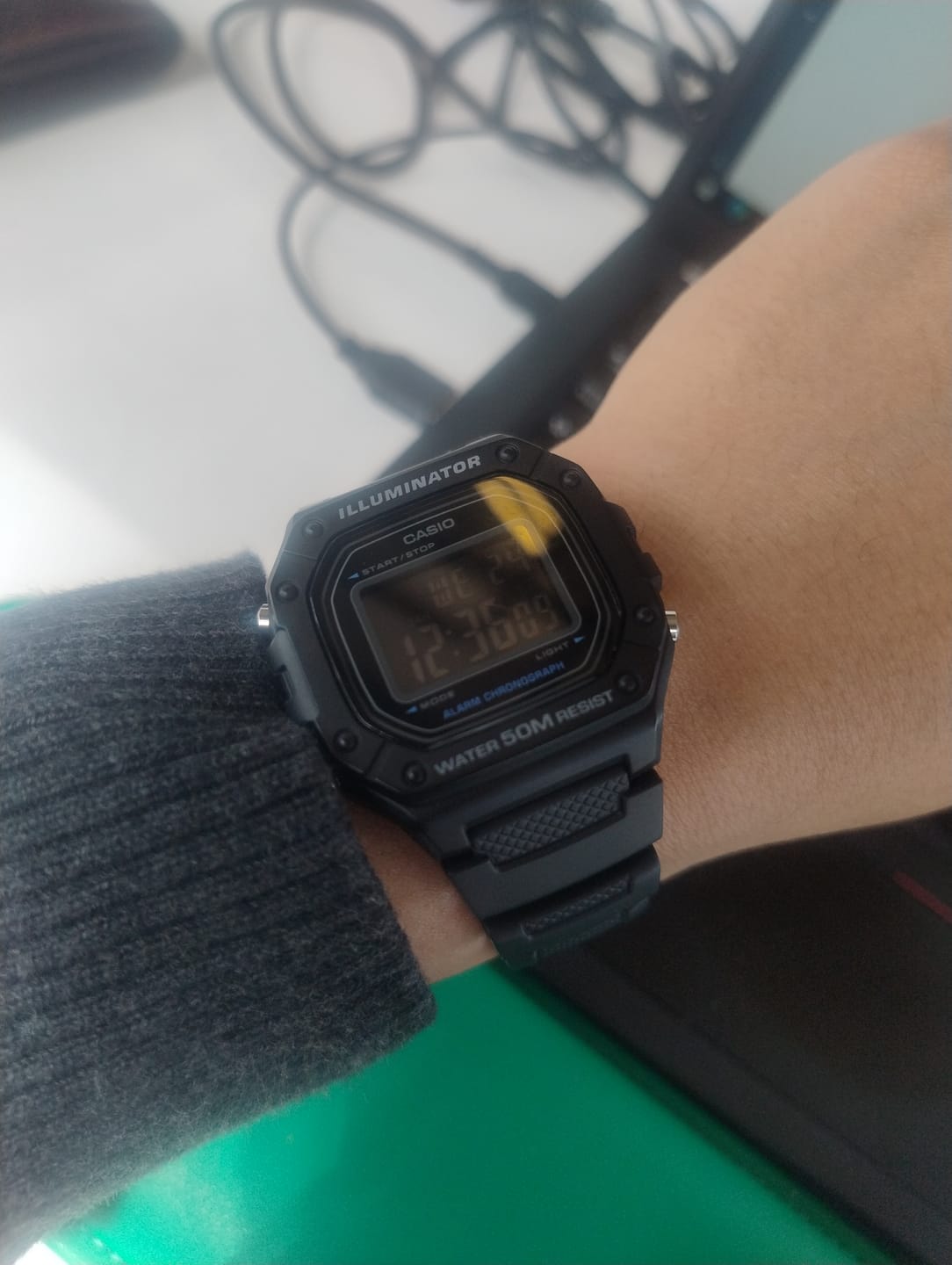 Customer photo review of Reloj Casio Vintage W-218H-1BVDF Pantalla Negativa