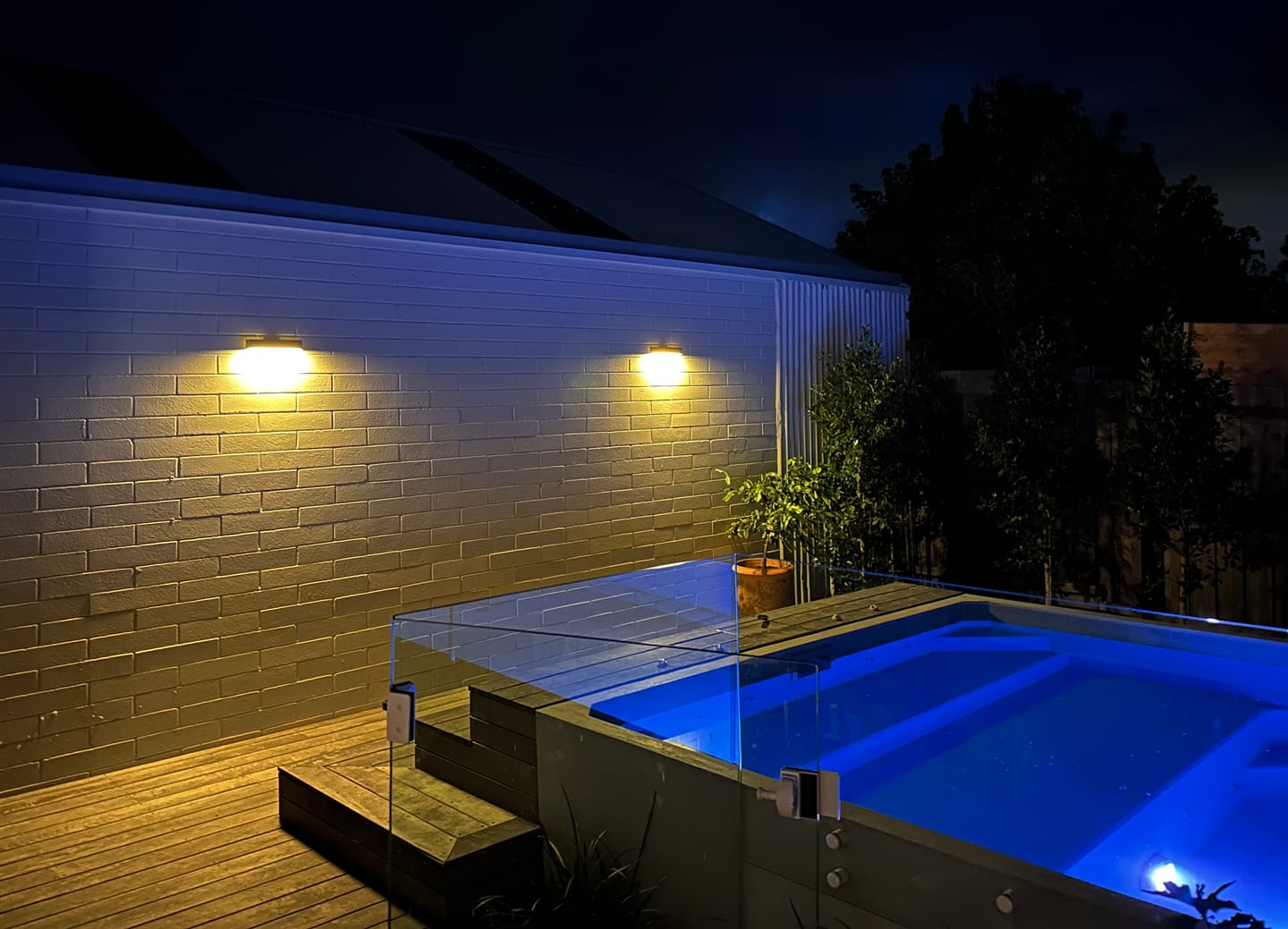Customer photo review of Solar Wall Light with Motion Sensor