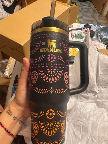 Customer photo review of Stanley Quencher H2.0 Flowstate™ Tumbler Midnight Catrina | 887ML