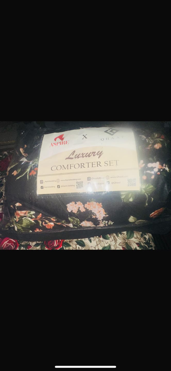 Customer photo review of EMBER Comforter Set- 7 Pcs