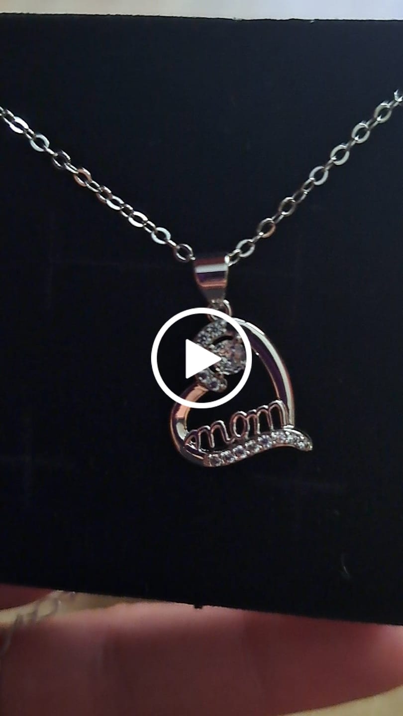 Customer video review of Thelma 18k White Gold Plated Mom Heart Necklace with Simulated Diamond Crystals