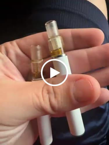 Customer video review of Honey Banana  Disposable (.5g) - Tier 2