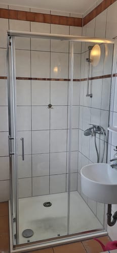 Customer photo review of SONNI Duschkabine Eckeinstieg Schiebetür ohne Duschtasse Ablaufgarnitur 70-120cm Höhe 185cm/195cm