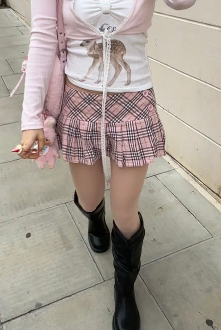 Customer photo review of Girly Plaid Pleated Mini Skirt (Pink)