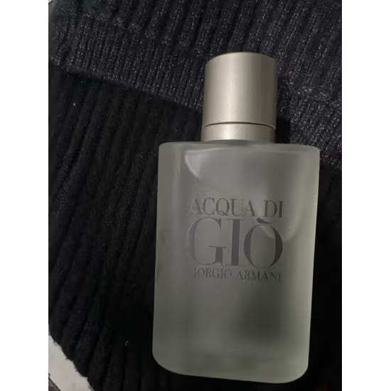Customer photo review of Acqua Di Gio by Giorgio Armani Eau De Toilette Spray