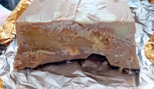 Customer photo review of Almond Croissant Blondie Hetty's X Chocolate Smiths Collab