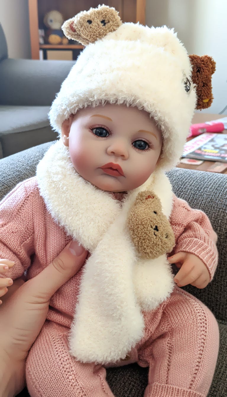 Customer photo review of Ava - Lifelike Reborn Baby Doll (20")