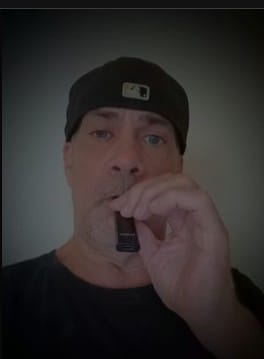 Customer photo review of 1 Gram HHC Vape Pen | Watermelon Zkittles - Indica