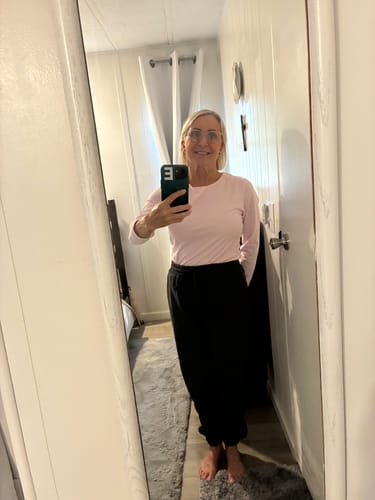 Customer photo review of LAZE JOGGERS