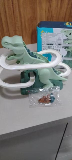 Customer photo review of Circuit de Courses Dinosaures Rapide et Dynamique
