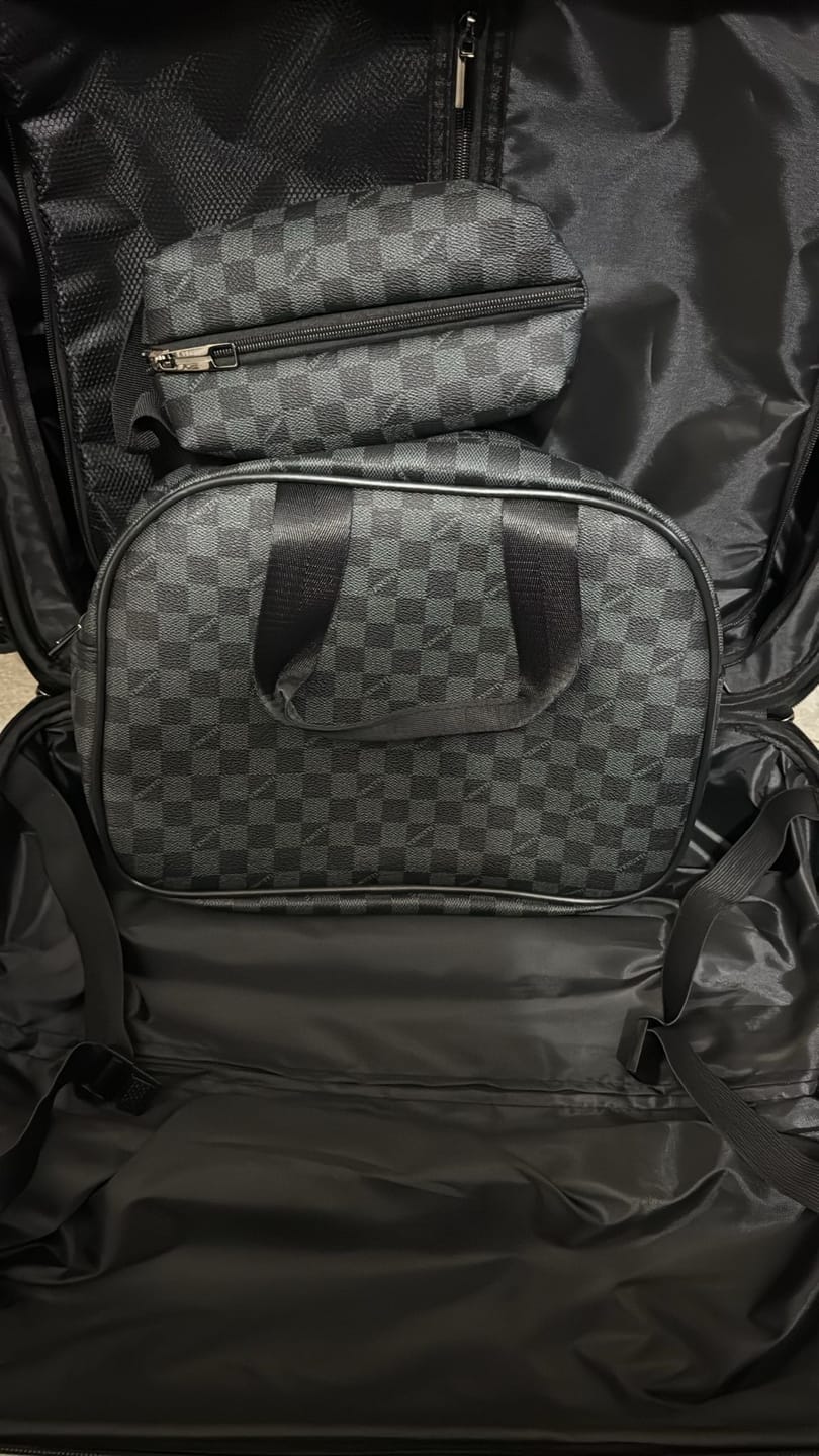 Customer photo review of Cabin 2 pcs Checker Monogram-Black