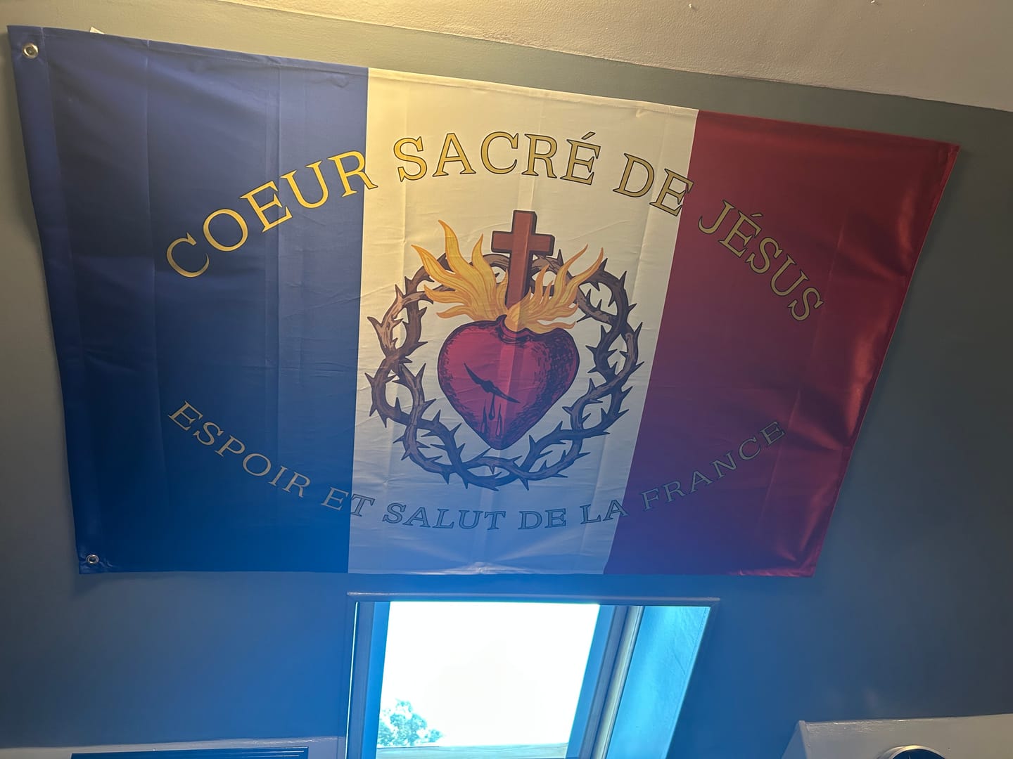 Customer photo review of Drapeau - Sacré Coeur de Jésus
