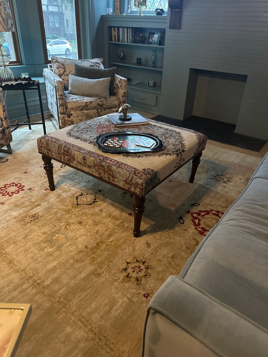 Customer photo review of Oriental Coffee Table – Upcycled Vintage Rug, Solid Wood Frame, Handcrafted Design