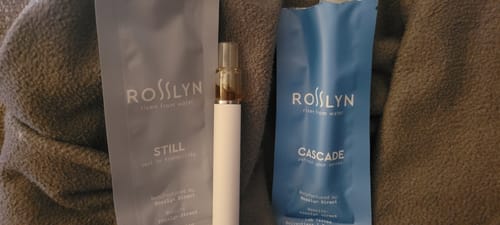 Customer photo review of Honey Banana  Disposable (.5g) - Tier 2