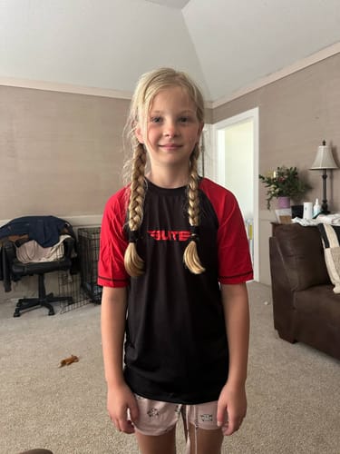 Customer photo review of Standard Red Short Sleeve No-Gi Kids BJJ Rash Guard