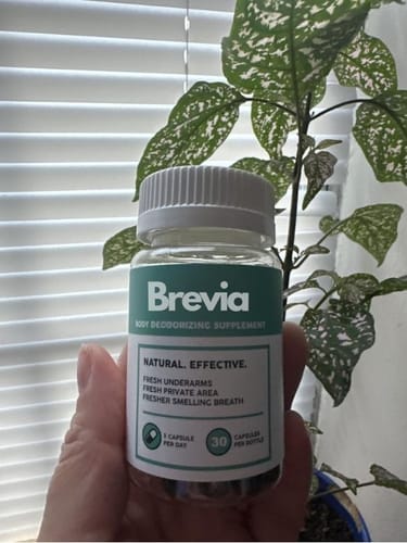 Customer photo review of Brevia - Natural odour-fighting deodorant