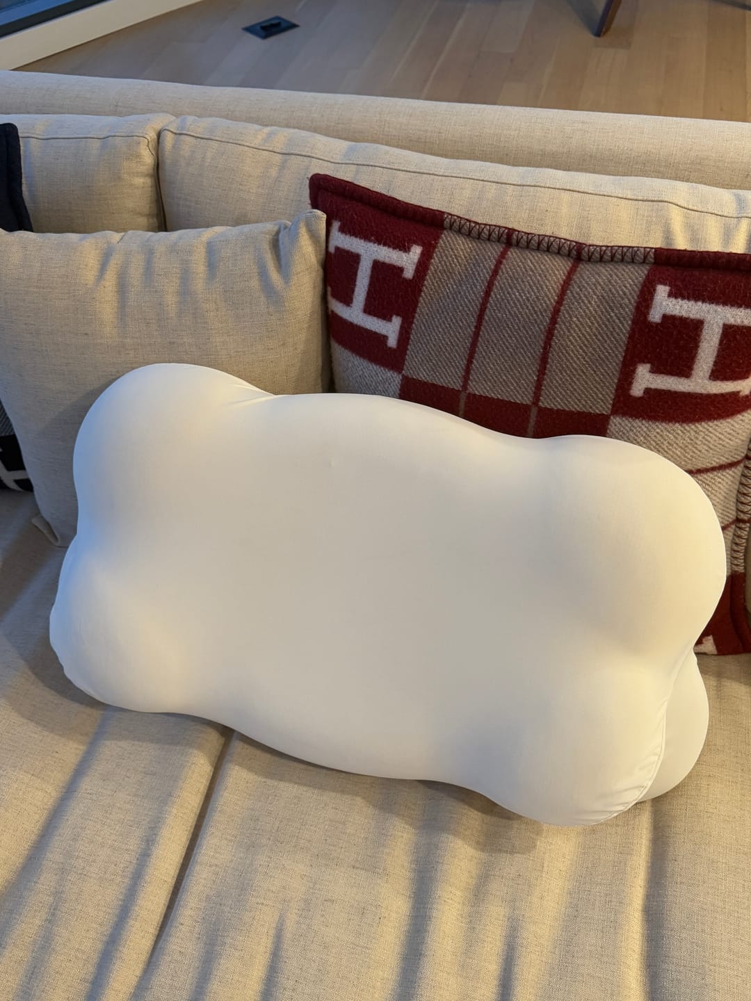 Bokihuk Cloud-Shaped Single-Ear Pillow