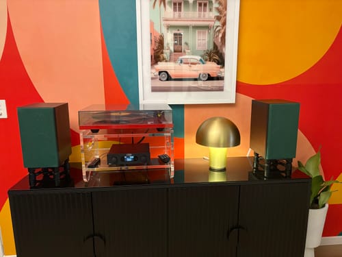 Customer photo review of A120A  - Acrylic Record Player Shelf