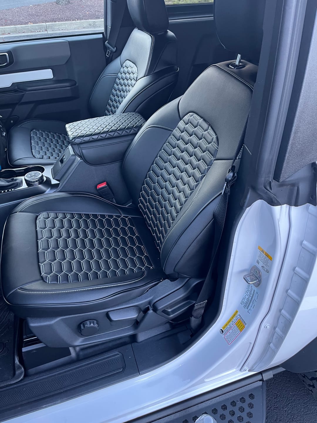 Customer photo review of 2021+ Ford Bronco 2 Door Custom Leather Seat Covers