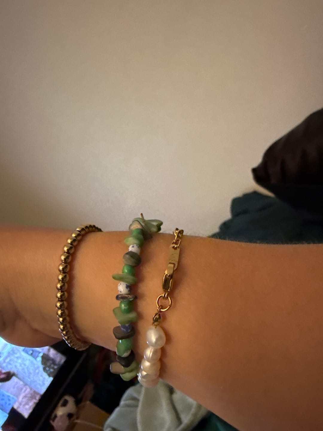 Customer photo review of Rhoni® 14K Gold Paper Clip Pearl Bracelet (Bundle)