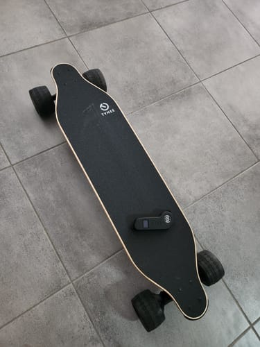 Customer photo review of Tynee® Ultra Hub Motor Electric Skateboard & Longboard
