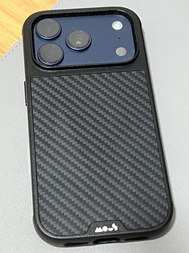 Customer photo review of MOUS Limitless 6.0 Case for iPhone 17 Pro 6.3" (2025)