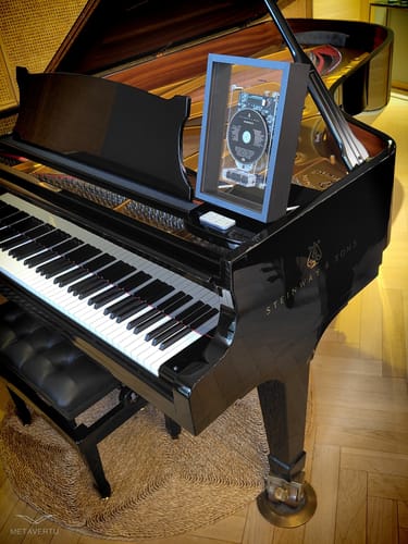 Customer photo review of M1 Music Frame CD Player