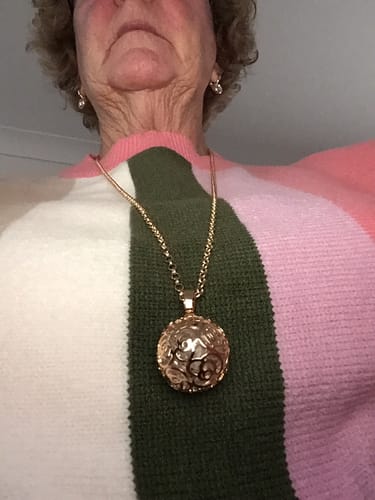 Customer photo review of Spherical Long Necklace Embellished With SWAROVSKI® Crystals