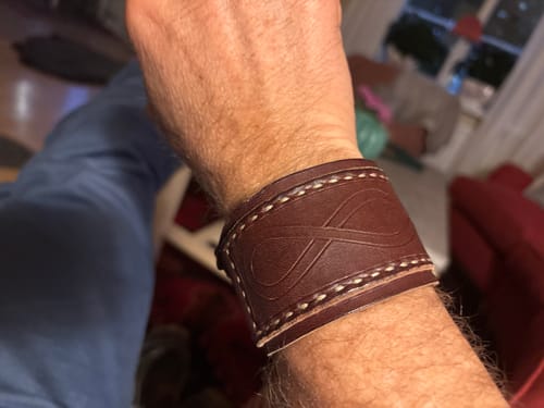 Customer photo review of Armband i äkta läder