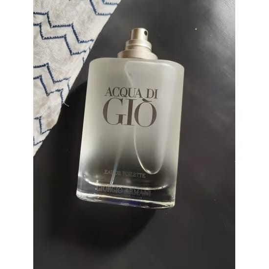 Customer photo review of Acqua Di Gio by Giorgio Armani Eau De Toilette Spray