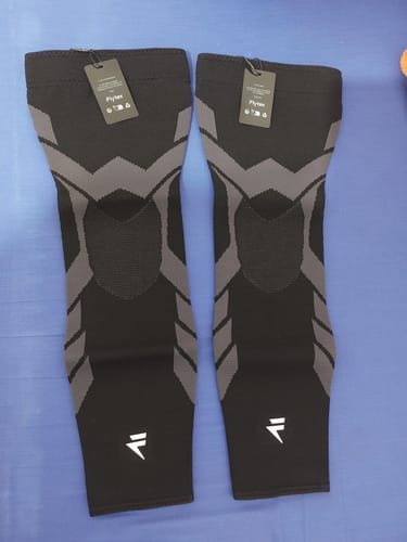 Customer photo review of Compression Sleeves V2 for Knees and Legs